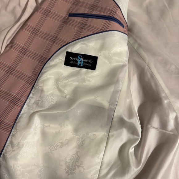 Steve Harvey Celebrity Edition Elegant Checkered Men's Blazer - Picture 8 of 13